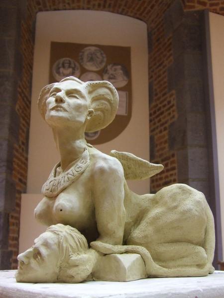D�e Sphinge, sculpture